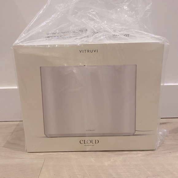 VITRUVI CLOUD DIFFUSER BNIB Sealed & Never-opened!! - Picture 2 of 2